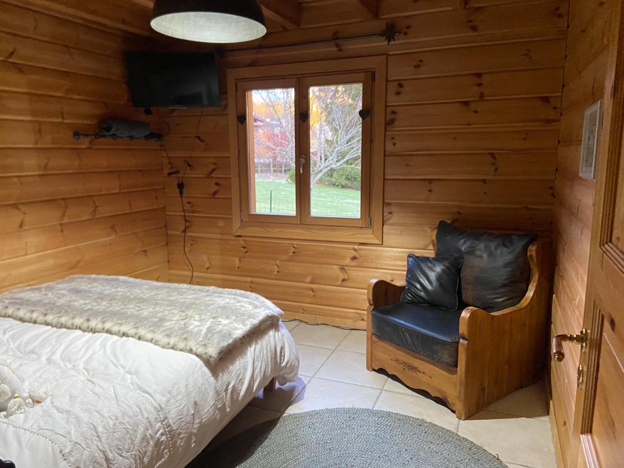 Les Savagnieres - Chambre Chez L Habitant Saint-Imier Esterno foto