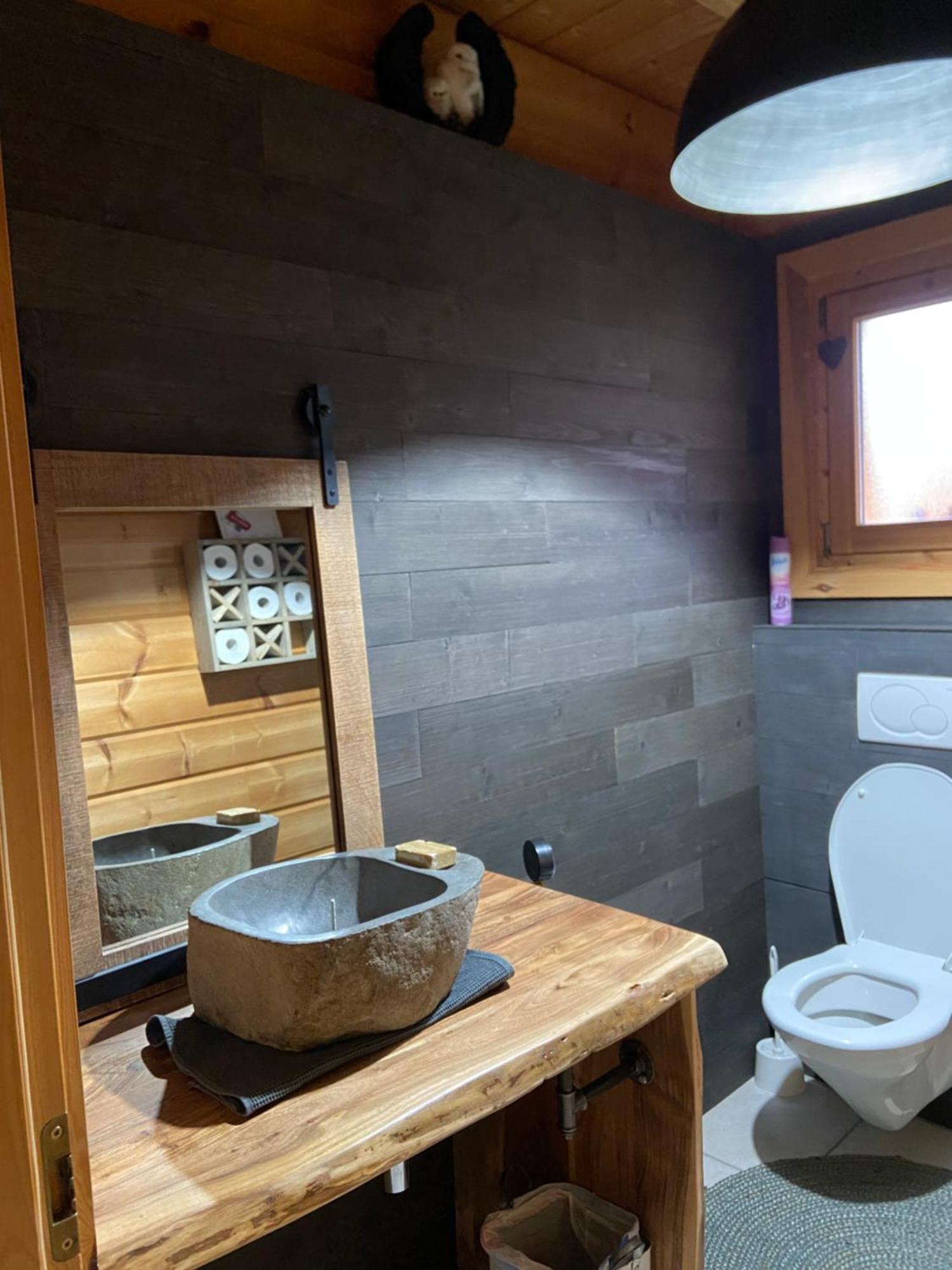Les Savagnieres - Chambre Chez L Habitant Saint-Imier Esterno foto